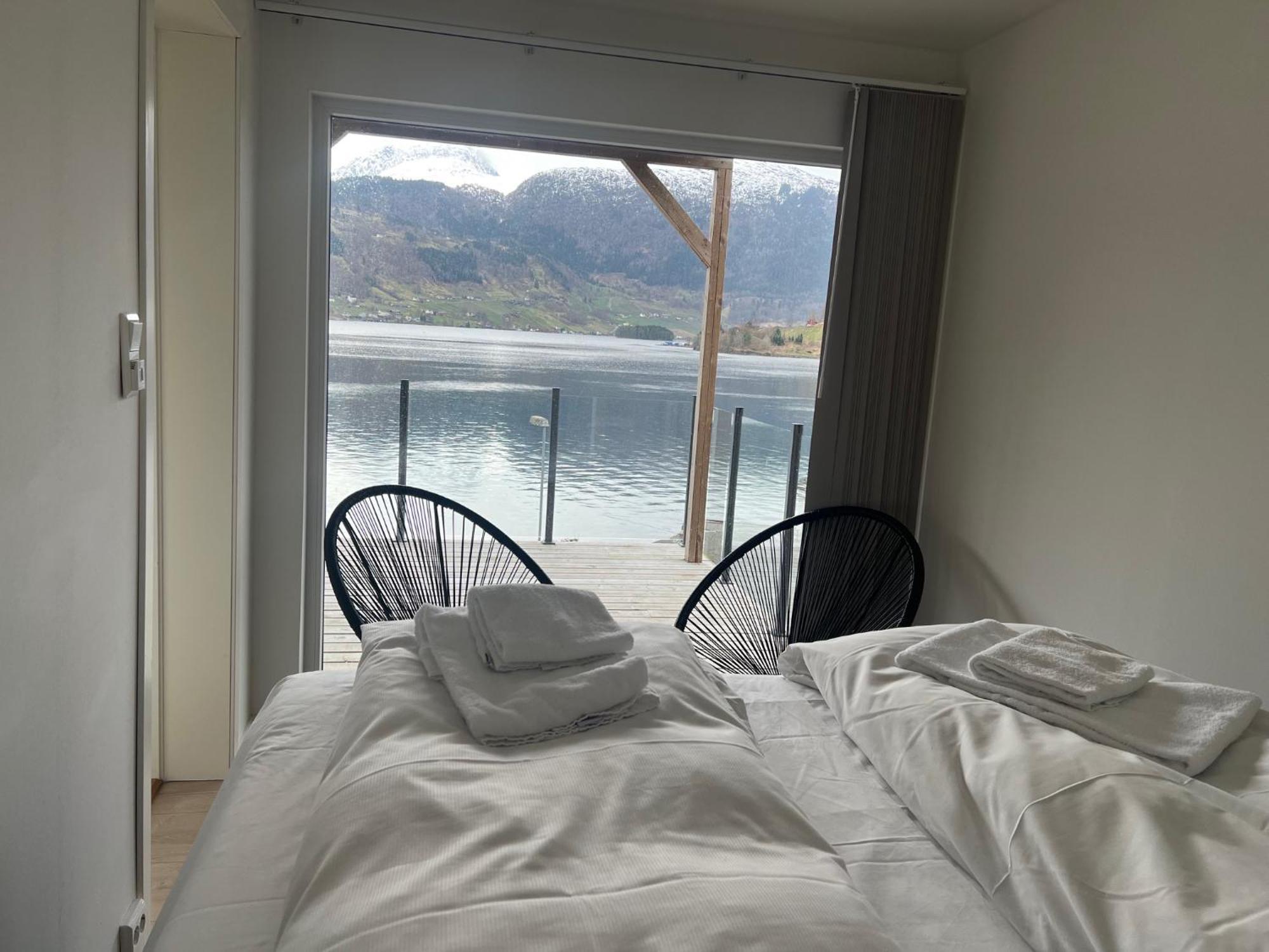 Trolltun, Frystevegen 4 Hotel Улвик Екстериор снимка